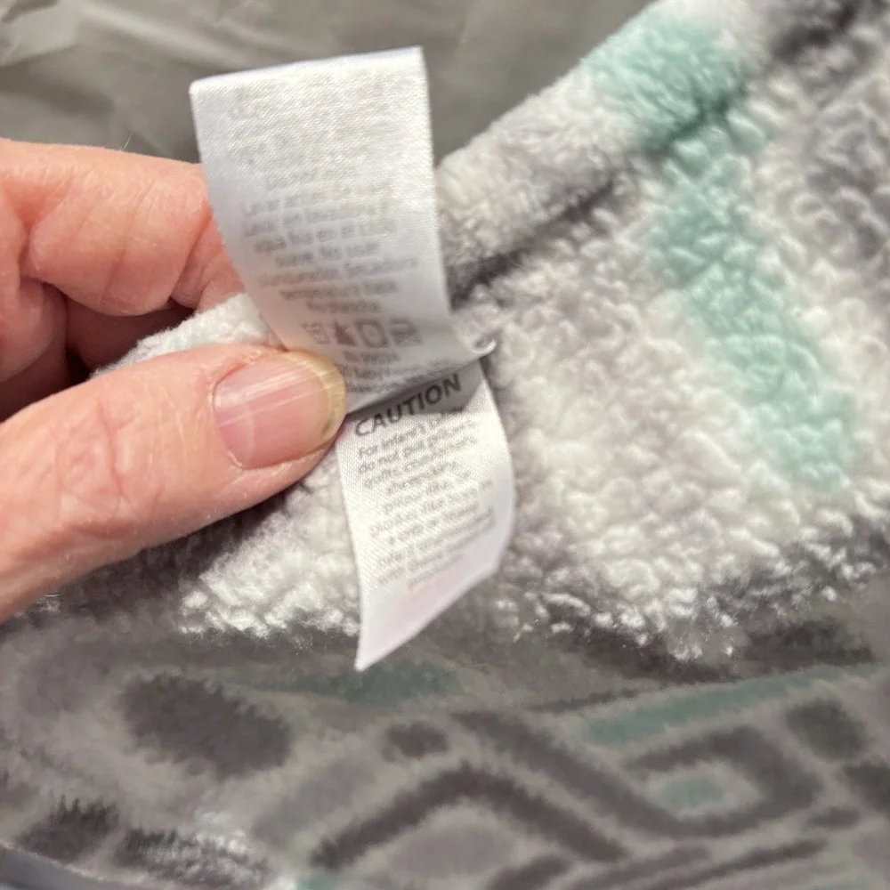 Luvable Friends Gray White Green Baby Blanket 30